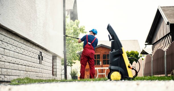 Best Pool Deck Cleaning  in Lemay, MO